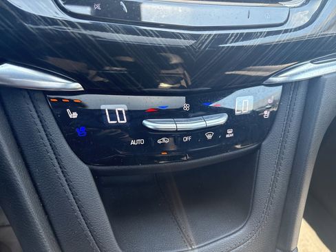 Certified 2025 Cadillac XT6 Premium Luxury image 31