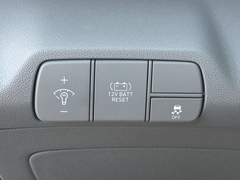 New 2026 Hyundai Elantra Hybrid FWD image 34