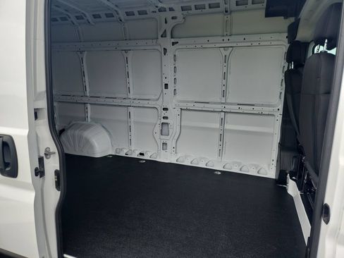 New 2026 RAM ProMaster 2500 w/ Convenience Group FWD image 21