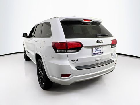 Used 2022 Jeep Grand Cherokee Laredo X image 7