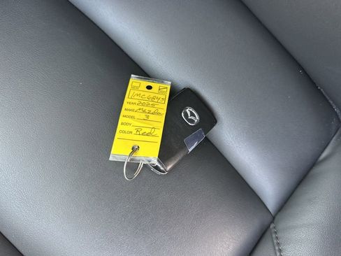 Used 2025 MAZDA MAZDA3 s image 34