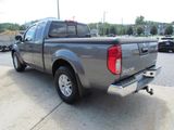 Used 2018 Nissan Frontier SV image 5