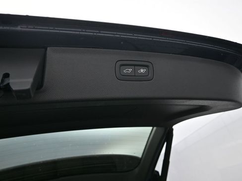 New 2026 Volvo XC90 B6 Plus w/ Protection Package Premier AWD/4WD image 34
