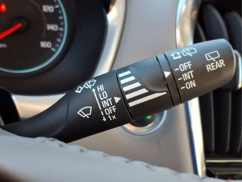 Used 2021 Chevrolet Traverse Premier AWD/4WD image 27