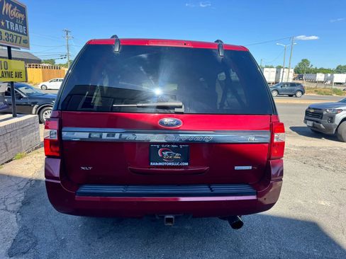 Used 2017 Ford Expedition EL XLT w/ Equipment Group 202A RWD image 4