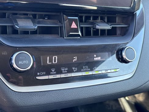 Used 2026 Toyota Corolla LE FWD image 30
