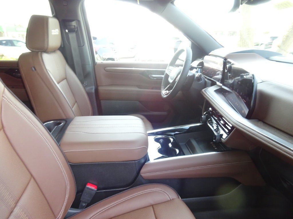 New 2026 Chevrolet Tahoe High Country AWD/4WD image 15