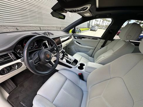 Used 2022 Porsche Macan image 4