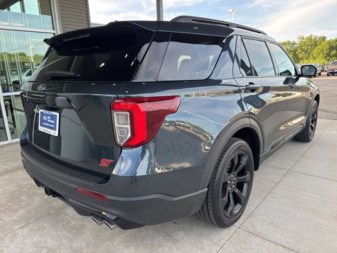 Certified 2024 Ford Explorer ST w/ Equipment Group 401A AWD/4WD image 8