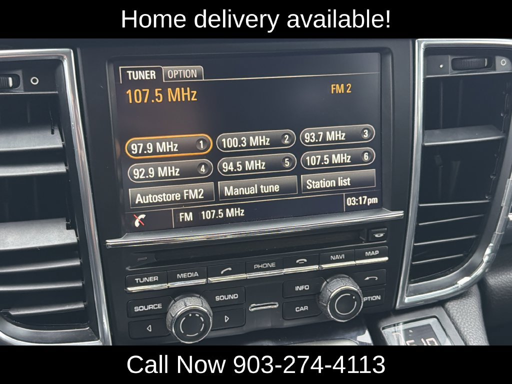Used 2015 Porsche Panamera RWD image 24