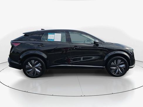 Used 2023 Nissan Ariya AWD image 5
