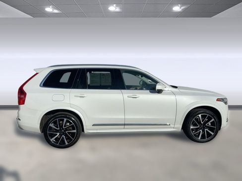 Certified 2021 Volvo XC90 T8 Inscription Expression w/ Climate Package image 8