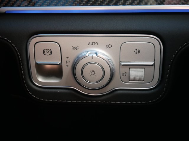 Used 2022 Mercedes-Benz GLS 63 AMG 4MATIC image 25