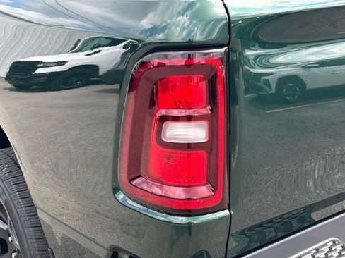 New 2027 RAM 1500 Express AWD/4WD image 9