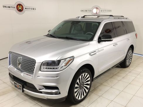 Used 2018 Lincoln Navigator Reserve w/ Technology Package AWD/4WD image 35