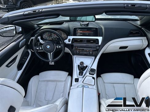 Used 2017 BMW M6 Convertible image 30