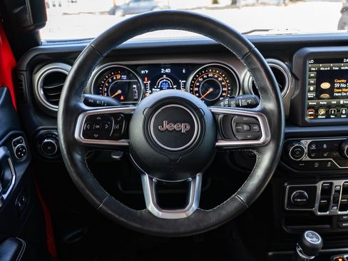 Used 2018 Jeep Wrangler Unlimited Sahara AWD/4WD image 14
