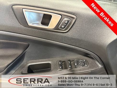 Used 2019 Ford EcoSport SE image 16