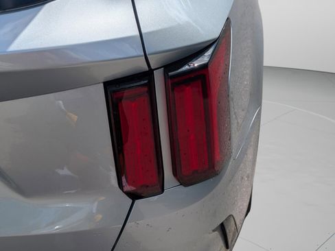 Certified 2022 Kia Sorento SX image 24