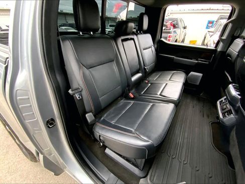 Used 2022 Ford F150 Lariat w/ Equipment Group 502A High image 19