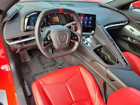 Used 2023 Chevrolet Corvette Stingray Coupe w/ Z51 Performance Package image 17