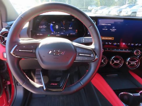 Used 2024 Chevrolet Blazer EV RS image 15