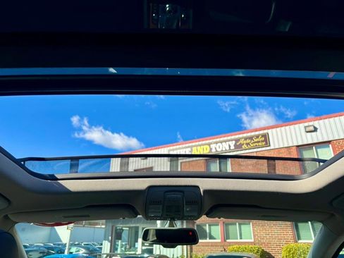 Used 2015 Audi Q7 TDI Premium Plus w/ Premium Plus Package image 30