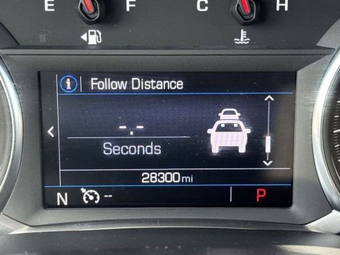 Used 2023 GMC Acadia SLE w/ Driver Convenience Package image 12