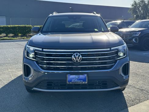 New 2026 Volkswagen Atlas SE FWD image 3