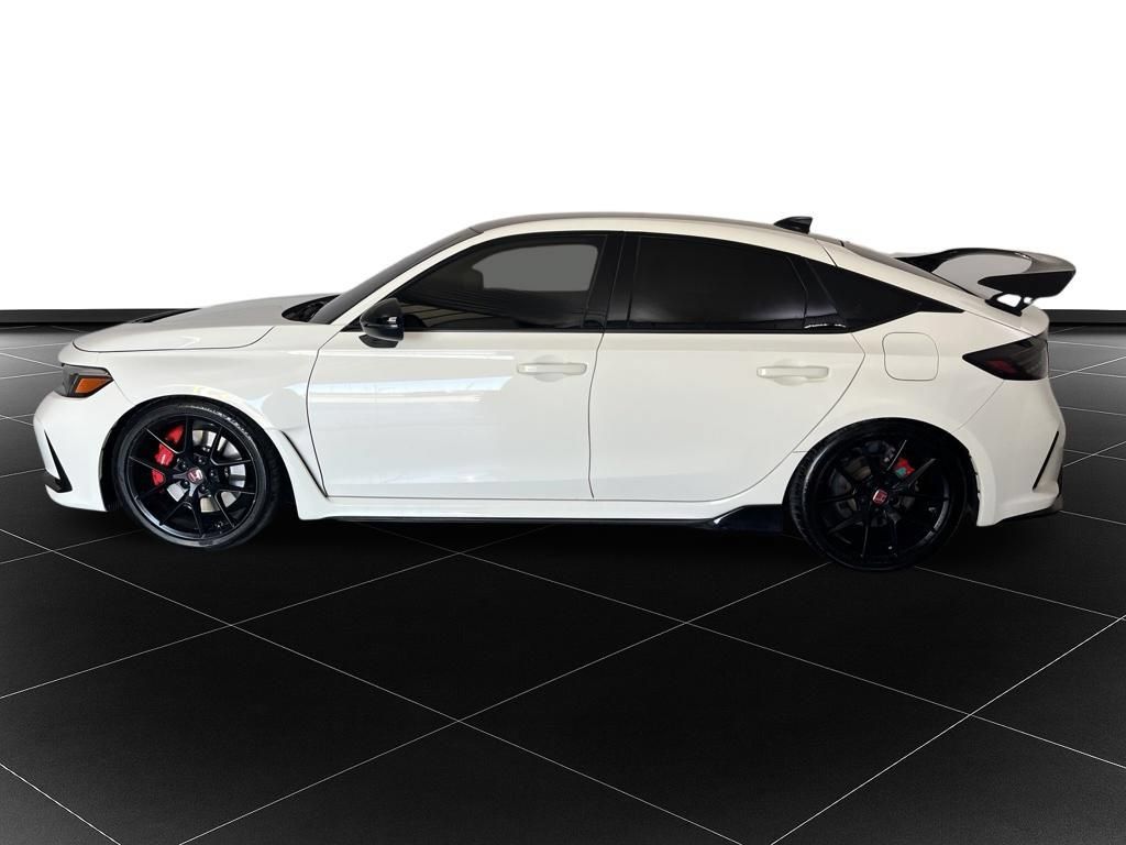 Used 2024 Honda Civic Type R image 2