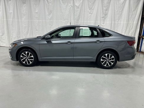 Used 2025 Volkswagen Jetta S image 4