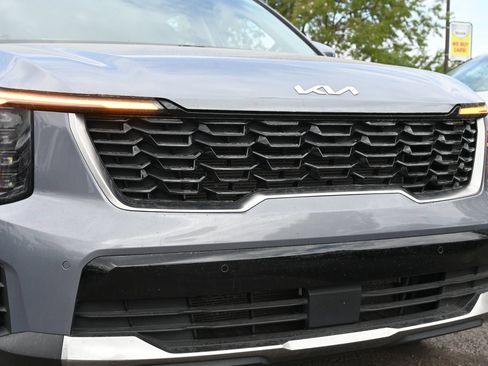 Used 2025 Kia Sorento S AWD/4WD image 29