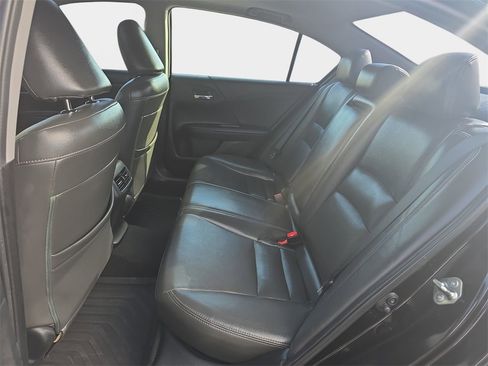 Used 2016 Honda Accord EX image 13