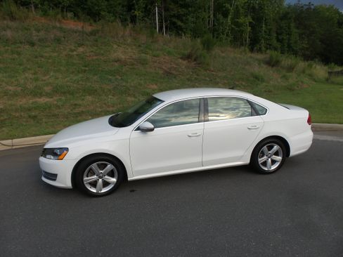Used 2012 Volkswagen Passat 2.5 SE FWD image 71
