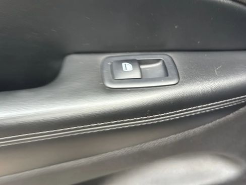 Used 2018 Jeep Grand Cherokee Limited image 15