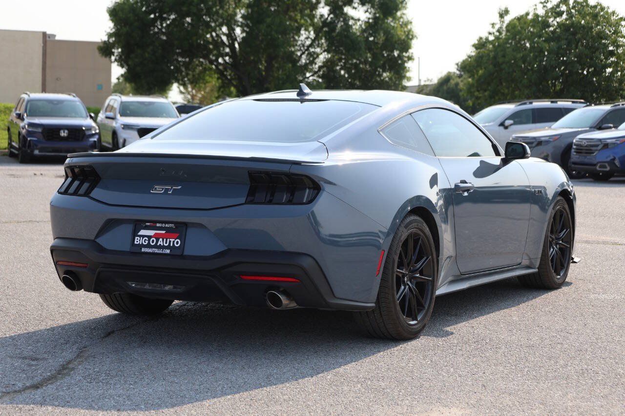Used 2025 Ford Mustang GT Premium RWD image 9