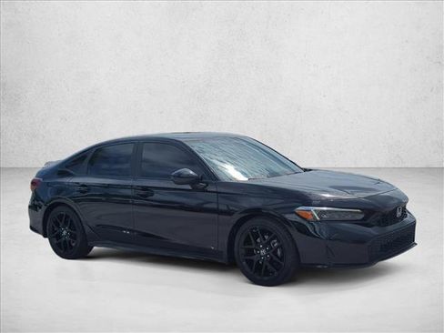 Used 2025 Honda Civic Sport image 3
