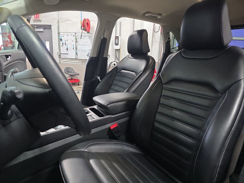 Used 2024 Ford Edge SEL image 14