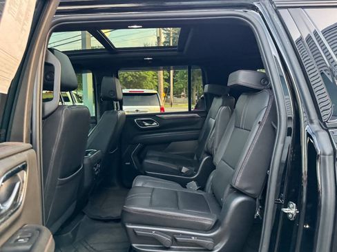 Used 2023 Chevrolet Suburban RST w/ Luxury Package AWD/4WD image 20