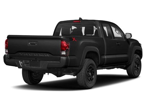 Used 2023 Toyota Tacoma SR image 2