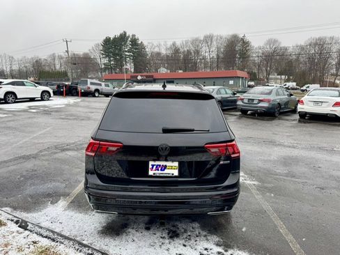 Used 2021 Volkswagen Tiguan SE R-Line image 5