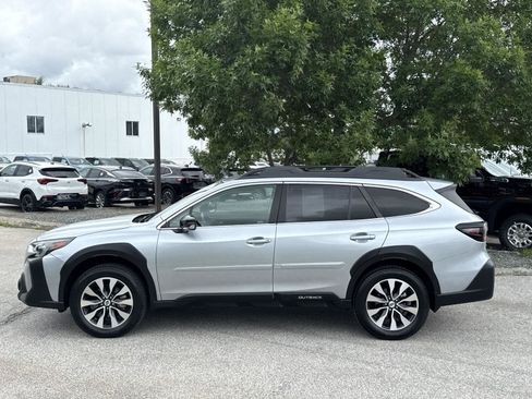 Used 2024 Subaru Outback Limited AWD/4WD image 4