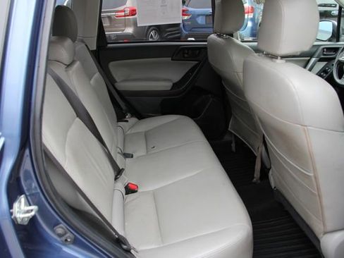 Used 2014 Subaru Forester 2.5i Premium w/ All-Weather Package image 21