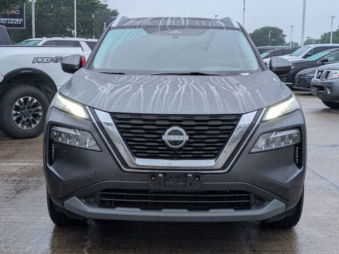 Used 2023 Nissan Rogue SV w/ SV Premium B Package image 6