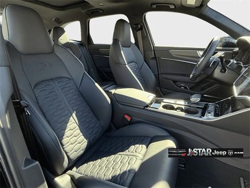 Used 2025 Audi RS 6 performance w/ Black Optic Package image 13