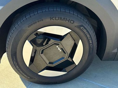 Used 2024 Kia EV9 Light Long Range image 5