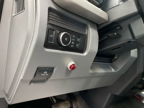 New 2025 Ford F550 4x4 Regular Cab Super Duty image 15