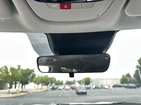 Used 2024 Kia Seltos S FWD image 27