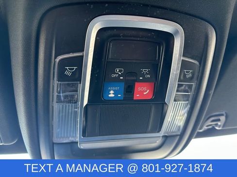 Used 2024 RAM 1500 Laramie AWD/4WD image 24