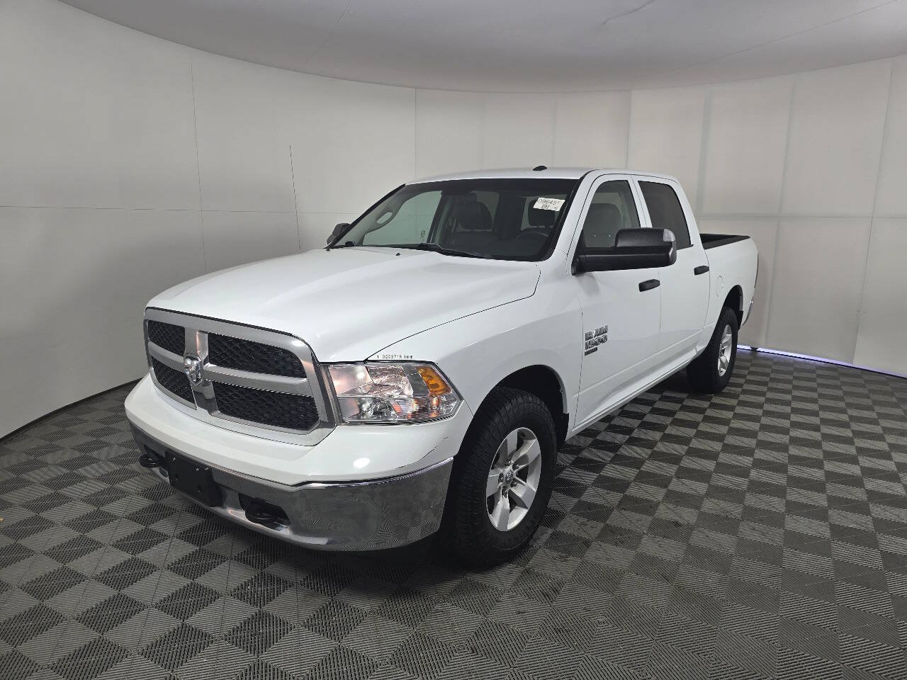 Used 2022 RAM 1500 Tradesman w/ Chrome Appearance Group AWD/4WD image 5